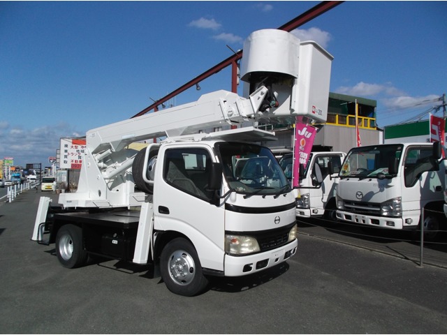 Hino Dutro 2