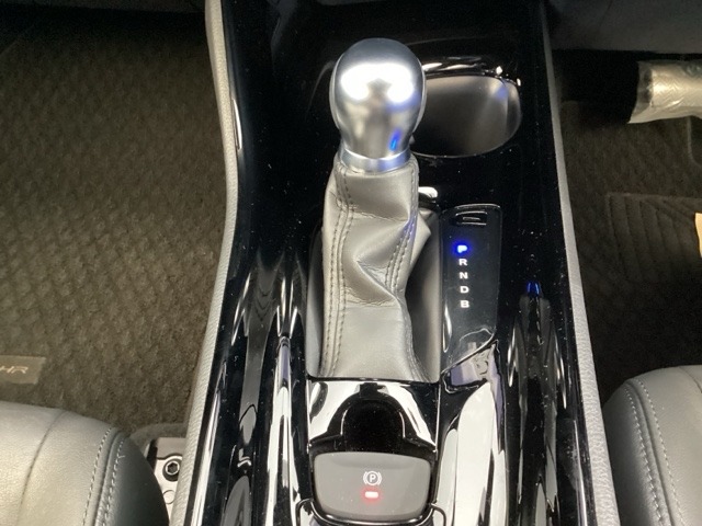 Toyota C-HR 11