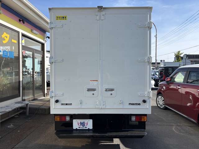 Mazda Bongo Truck 5