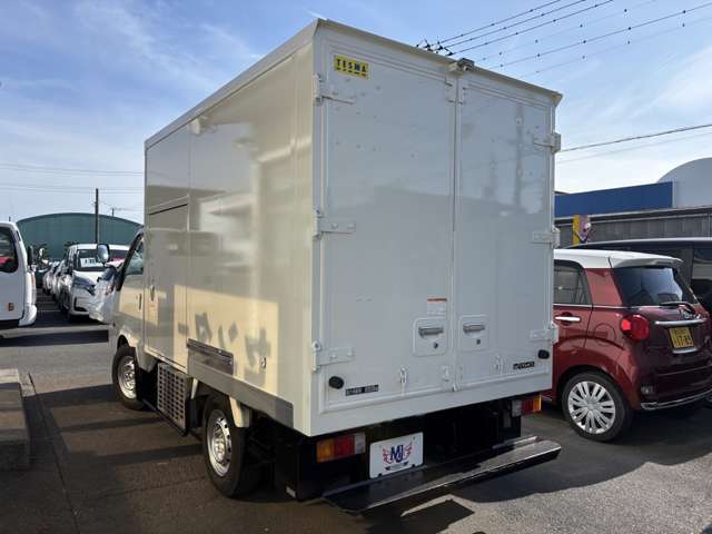 Mazda Bongo Truck 6