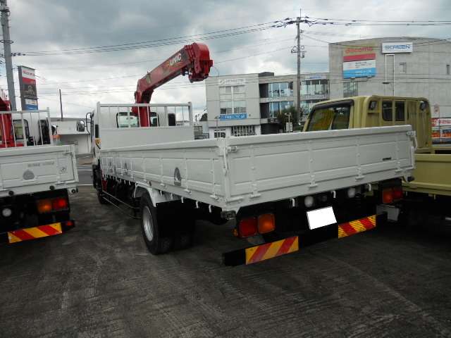 Isuzu Forward 8