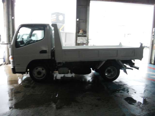 Mitsubishi Fuso Canter 4