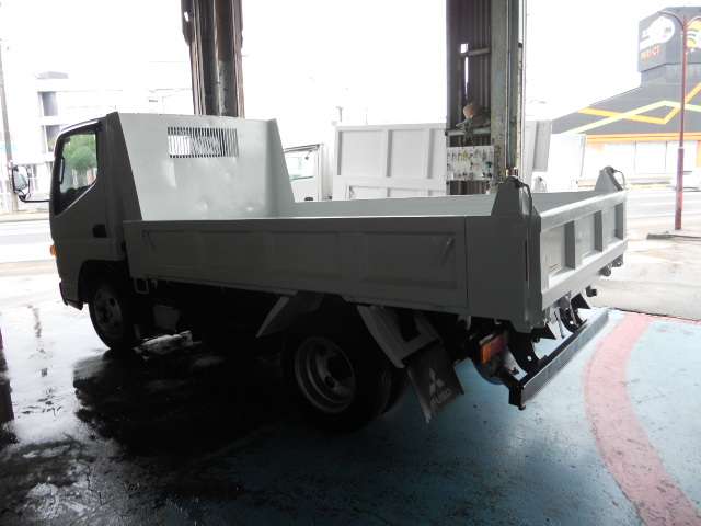 Mitsubishi Fuso Canter 6