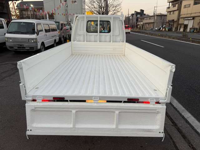 Mazda Bongo Truck 10