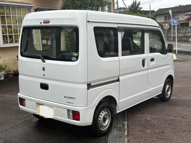 Suzuki Every 12