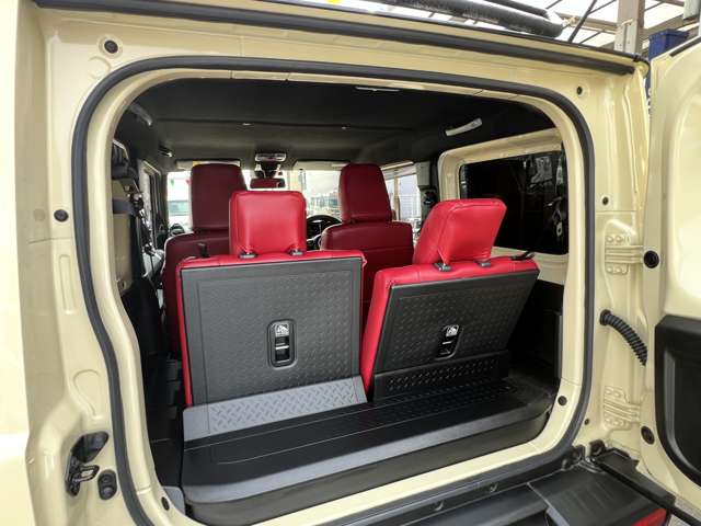 Suzuki Jimny 12