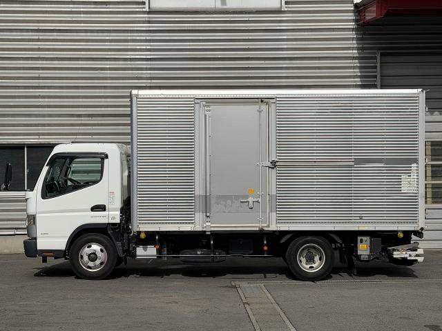 Mitsubishi Fuso Canter 2