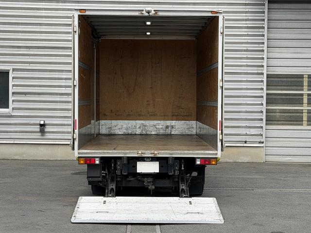 Mitsubishi Fuso Canter 5