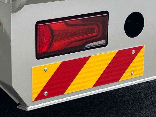 Mitsubishi Fuso Canter 12