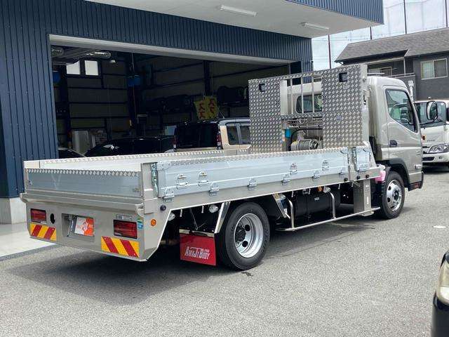 Mitsubishi Fuso Canter 4
