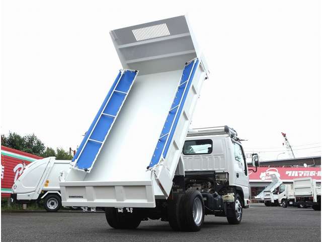 Isuzu Elf 2