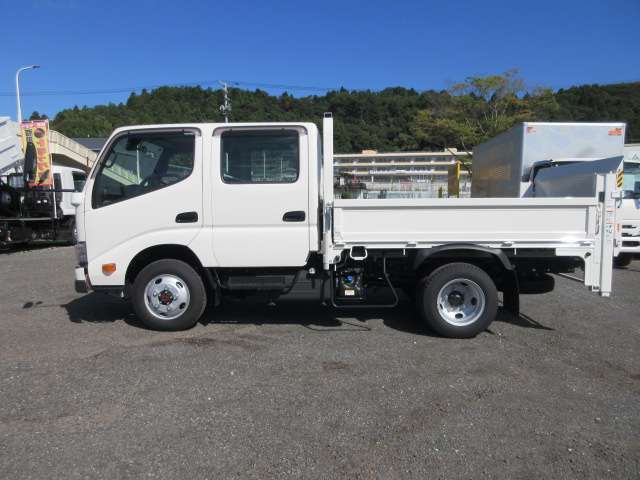 Hino Dutro 5