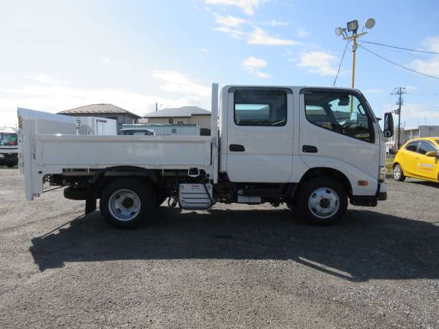 Hino Dutro 6