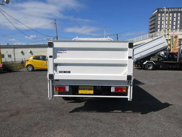 Hino Dutro 7