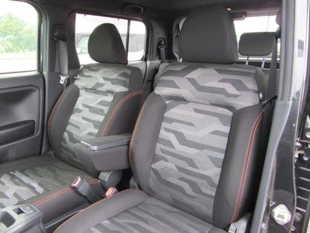 Daihatsu Taft 11