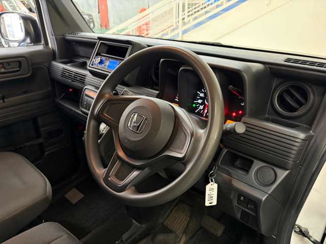 Honda N-VAN 12