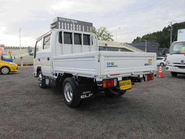 Isuzu Elf 3