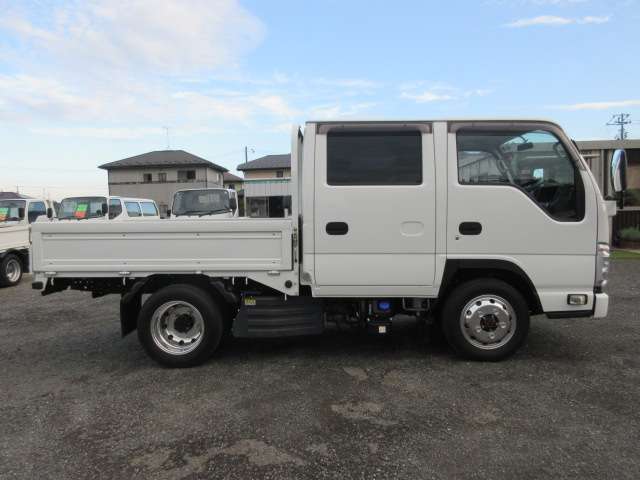 Isuzu Elf 6