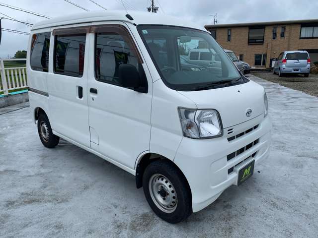 Daihatsu Hijet Cargo 6