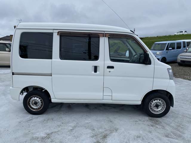 Daihatsu Hijet Cargo 7