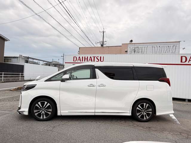 Toyota Alphard 5