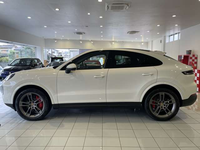 Porsche Cayenne Coupe 8