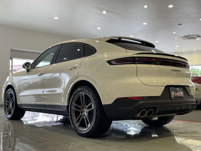 Porsche Cayenne Coupe 10