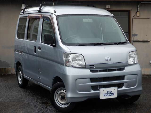 Daihatsu Hijet Cargo 2