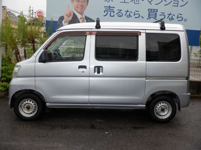 Daihatsu Hijet Cargo 5