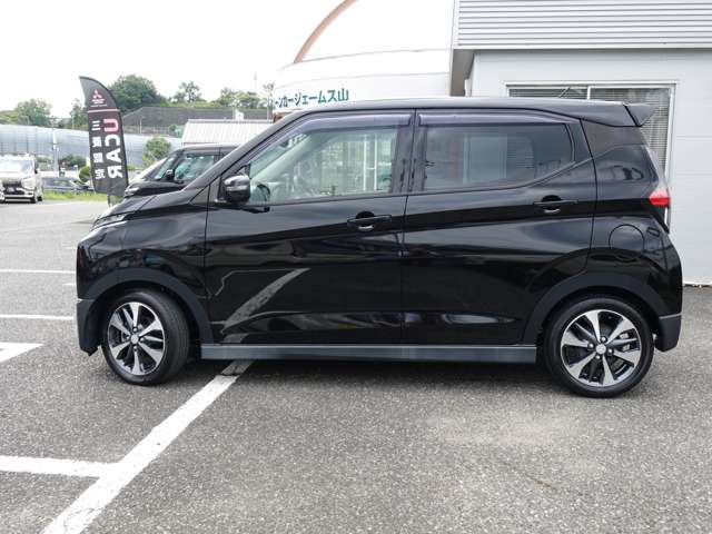 Mitsubishi eK X 10