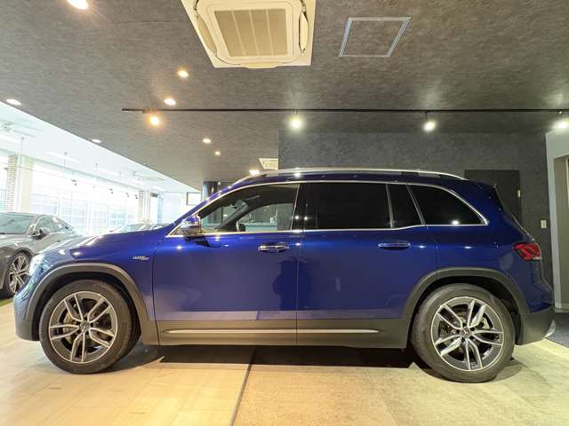 Mercedes-Benz GLB 6