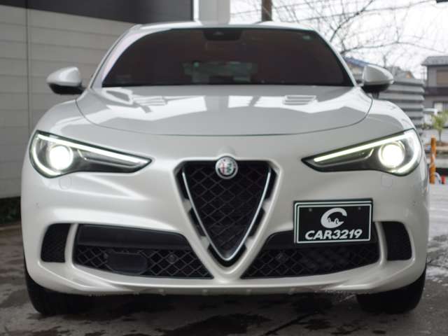Alfa Romeo Stelvio 6