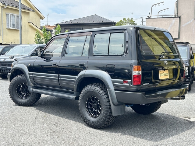 Toyota Land Cruiser 80 3