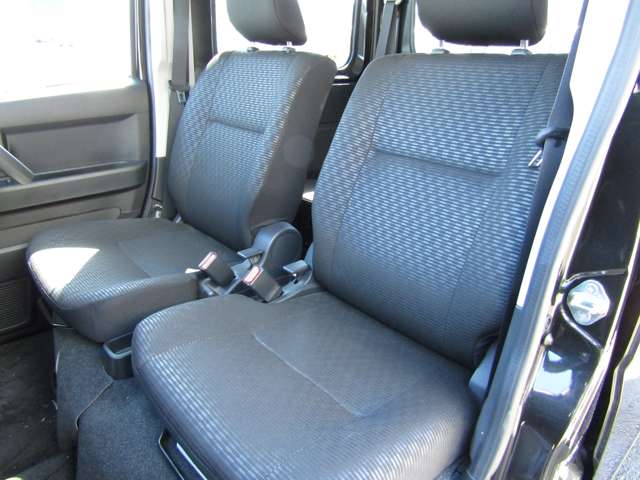 Daihatsu Hijet Deck Van 6