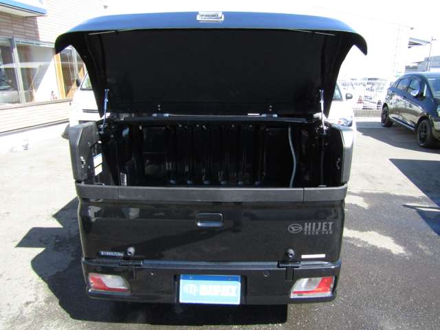 Daihatsu Hijet Deck Van 8