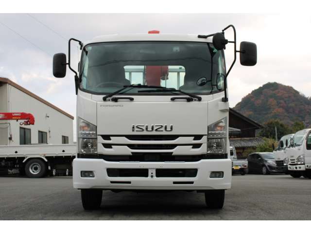 Isuzu Forward 2