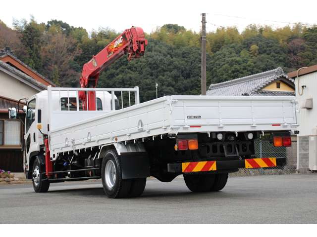 Isuzu Forward 8