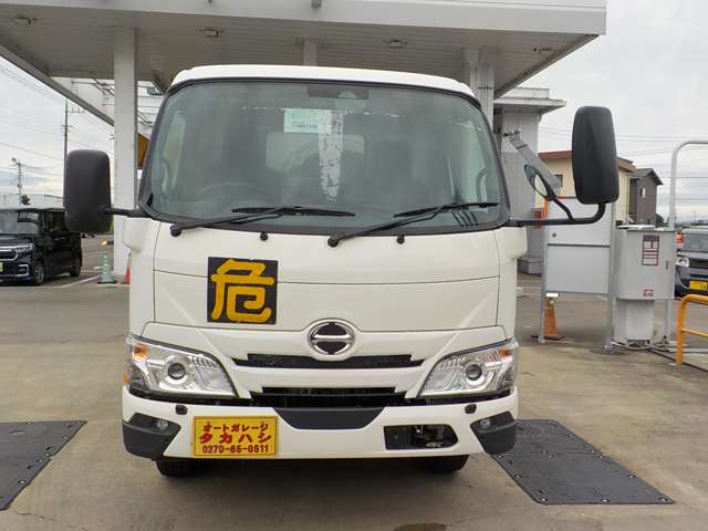 Hino Dutro 8