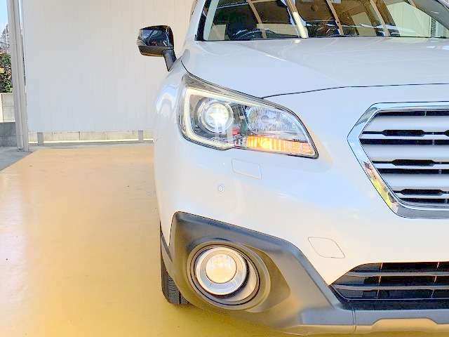 Subaru Legacy Outback 11
