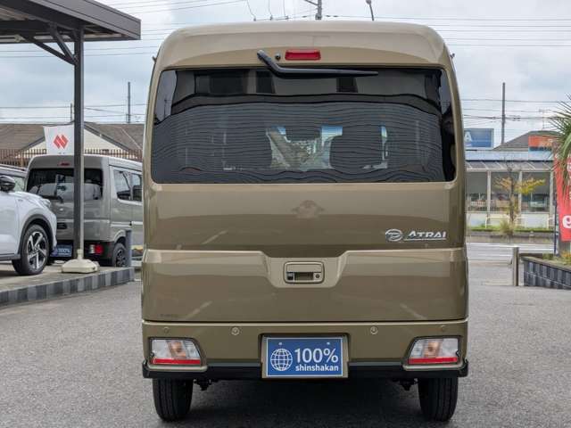 Daihatsu Atrai 6