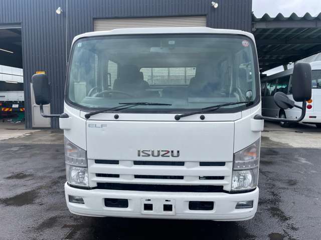 Isuzu Elf 2