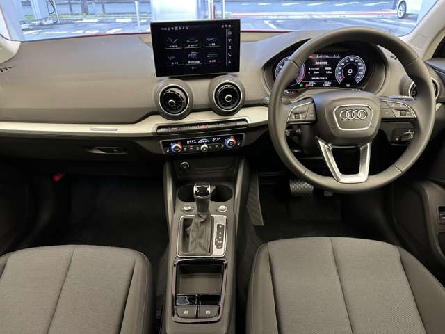 Audi Q2 3