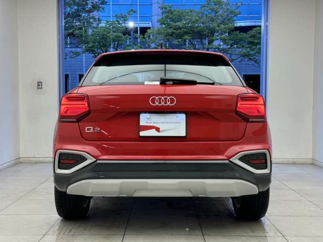 Audi Q2 8