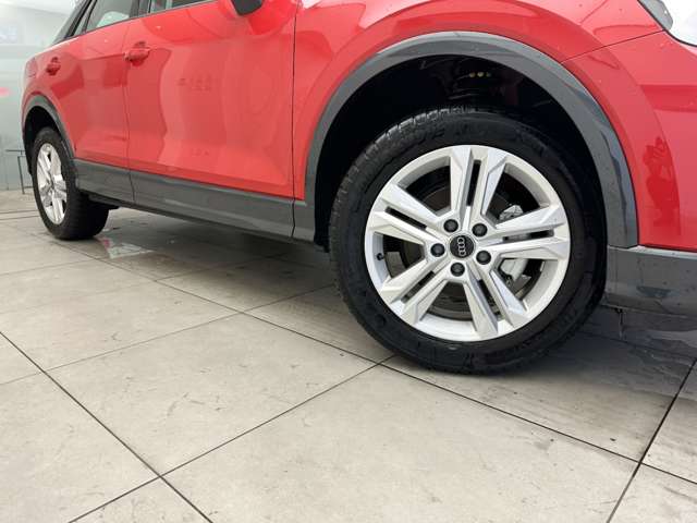 Audi Q2 10