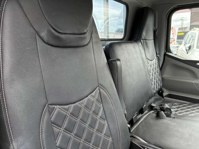 Mitsubishi Fuso Canter 12