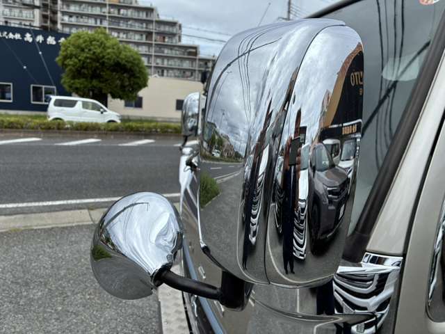 Mitsubishi Fuso Canter 2