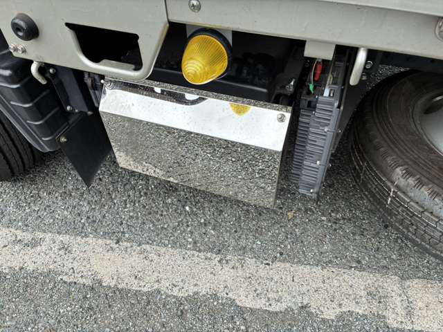 Mitsubishi Fuso Canter 6