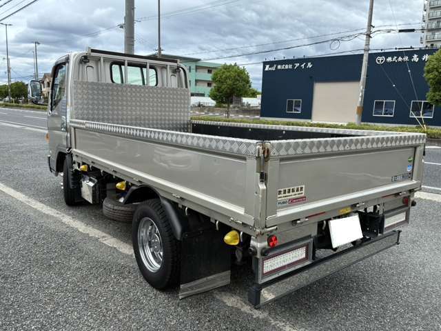 Mitsubishi Fuso Canter 7