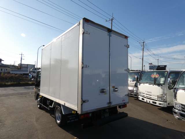 Mitsubishi Fuso Canter 5