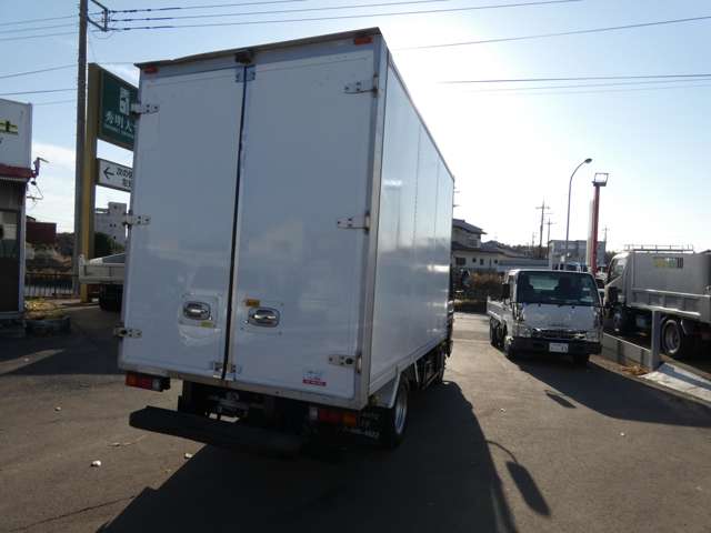 Mitsubishi Fuso Canter 7